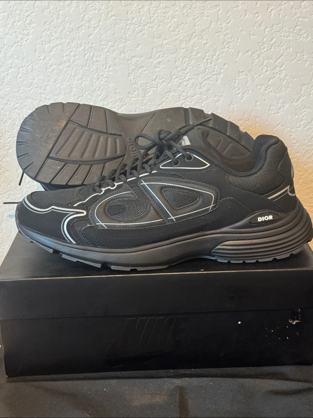 Dior B30 Men’s Black and White Runner Sneaker